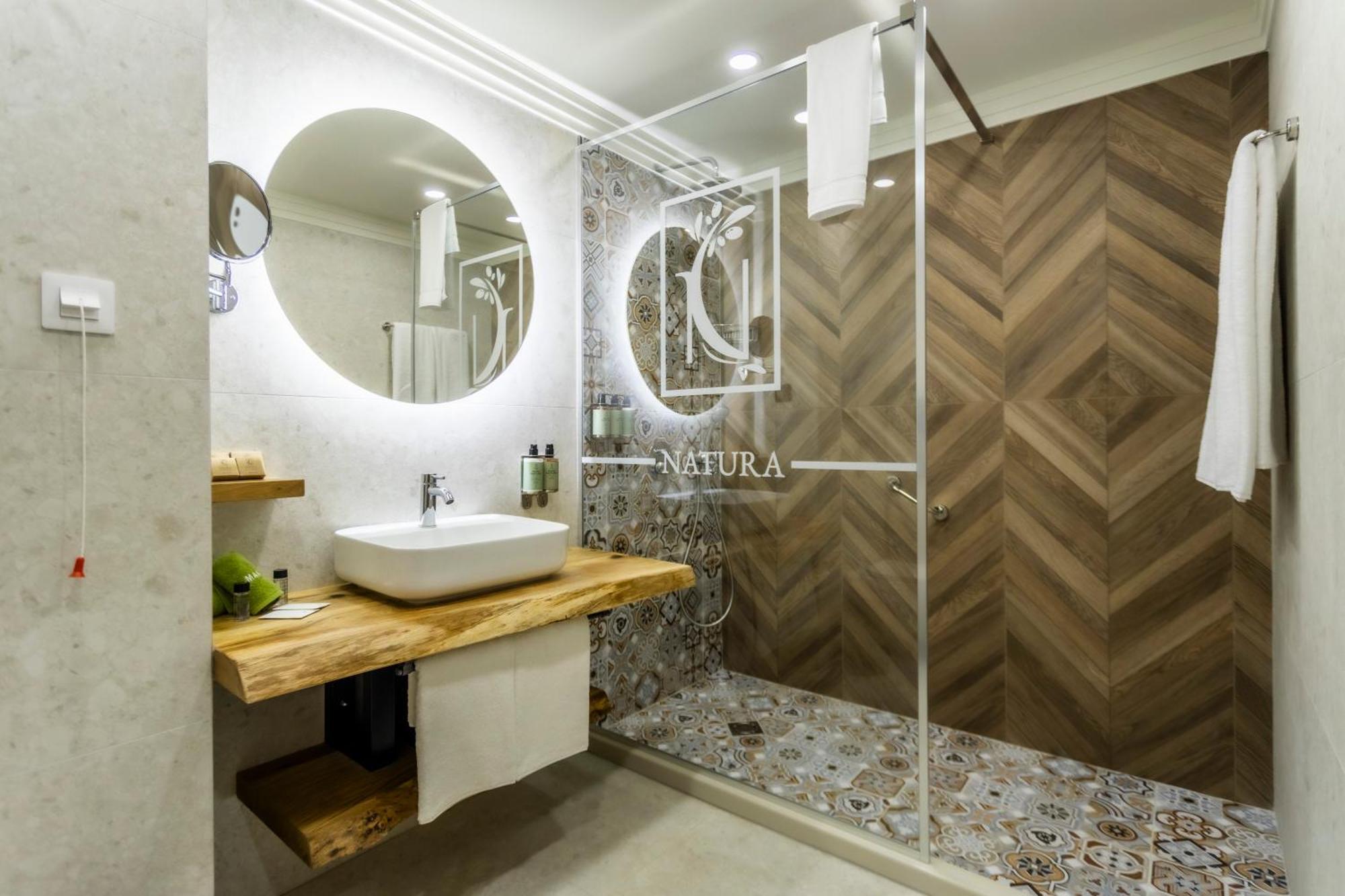 Natura All Seasons Boutique Hotel Burgas Stad Buitenkant foto
