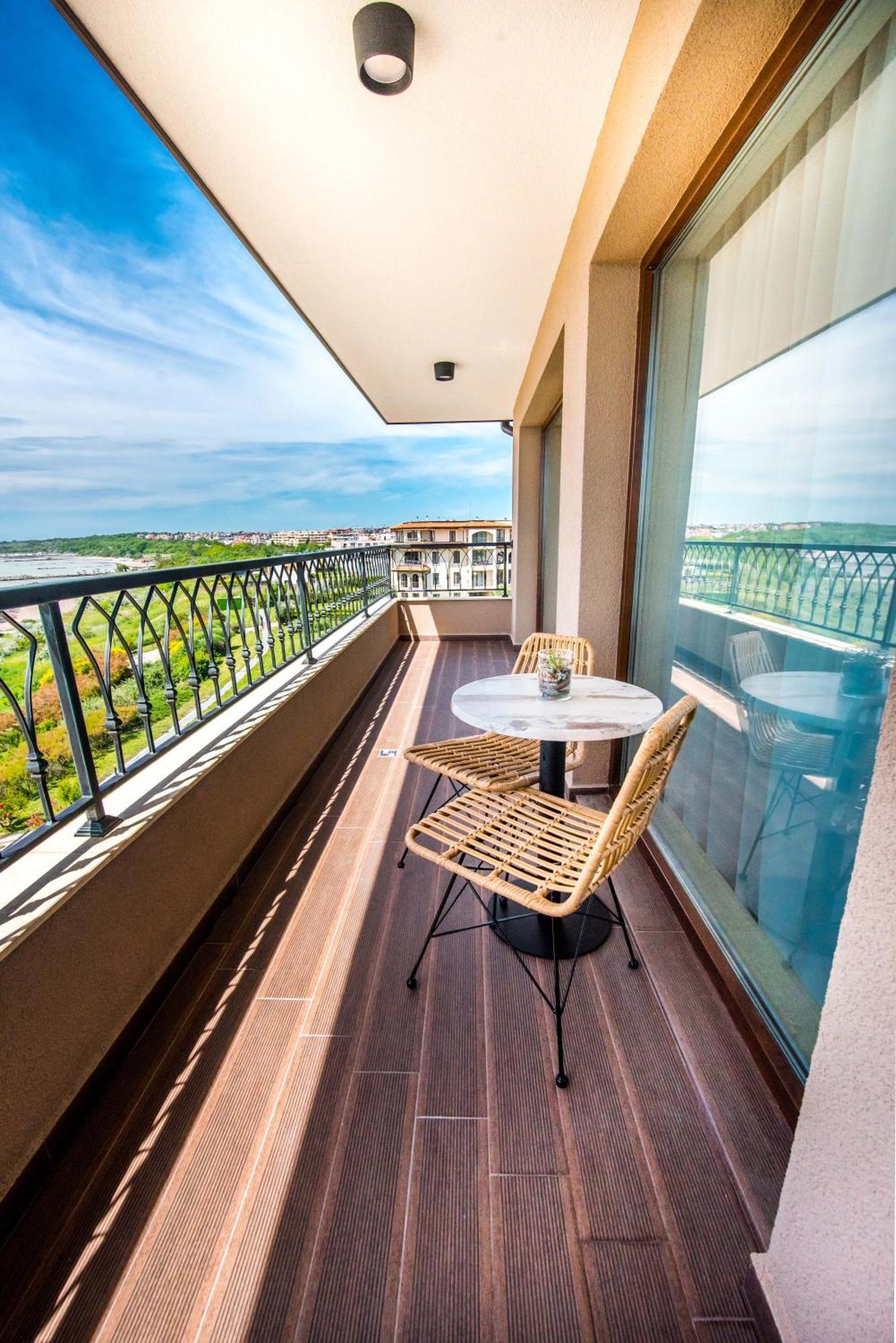 Natura All Seasons Boutique Hotel Burgas Stad Buitenkant foto
