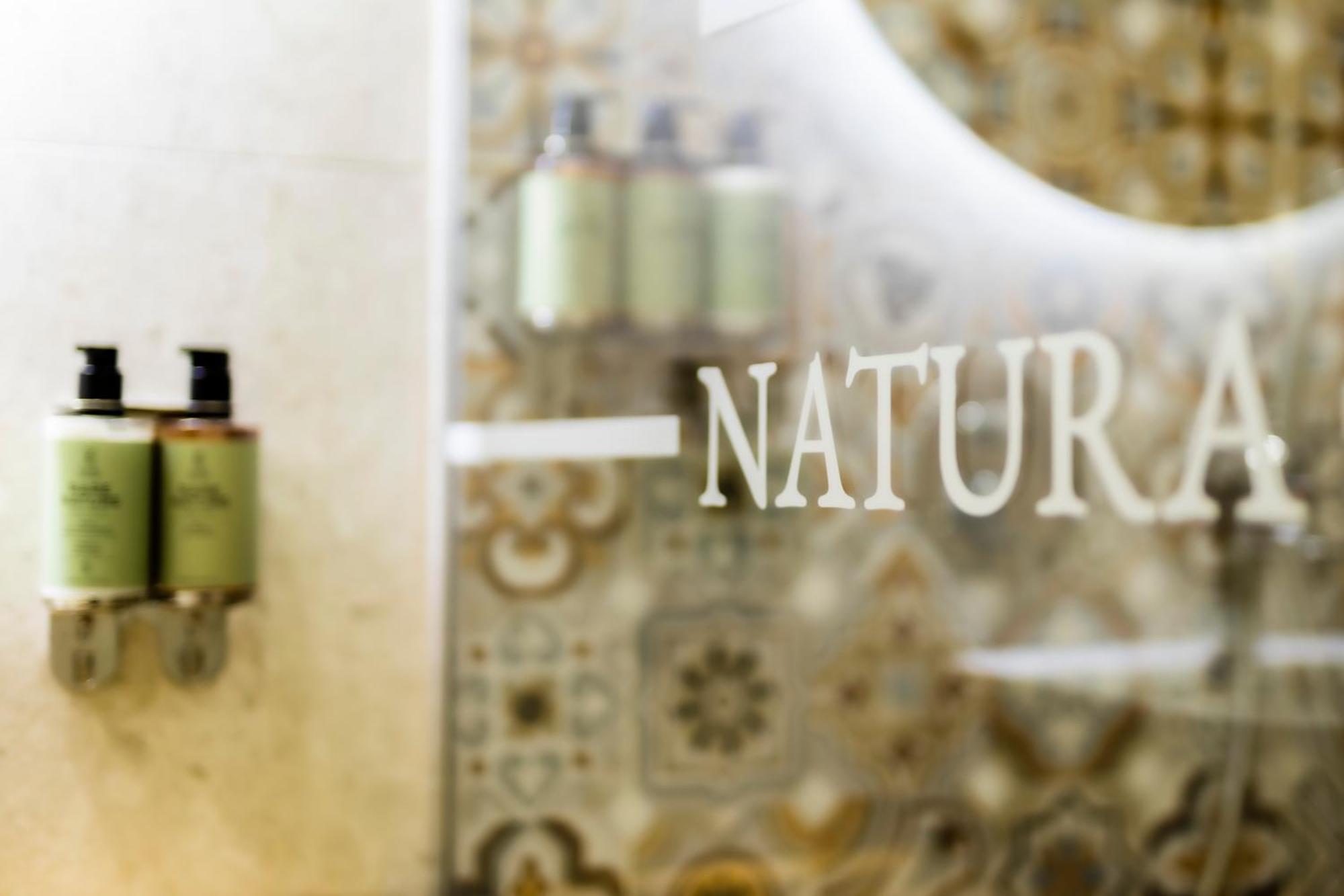 Natura All Seasons Boutique Hotel Burgas Stad Buitenkant foto